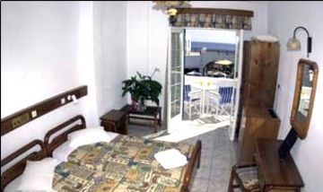 Levante 2* Kamari (Santorini)