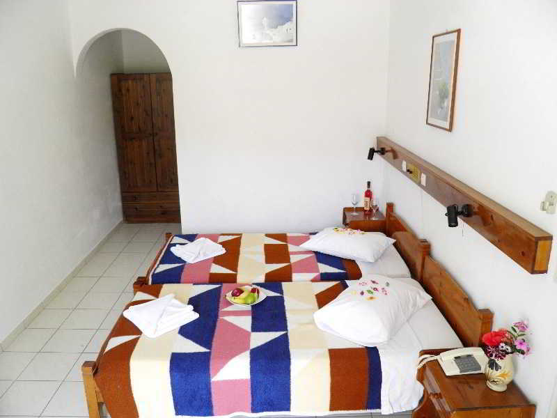 Levante 2* Kamari (Santorini)